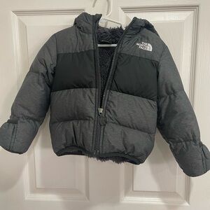 North Face 550 puffer 18-24 months gray and black zip front